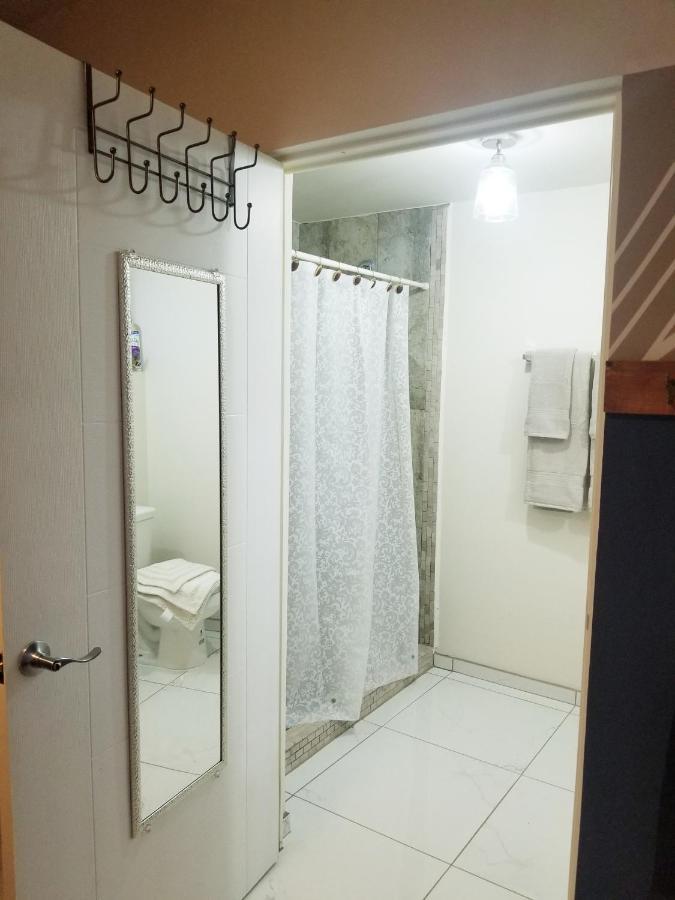 Moderna Habitacion/Bano Privada Apartment Ciudad Juarez Bagian luar foto